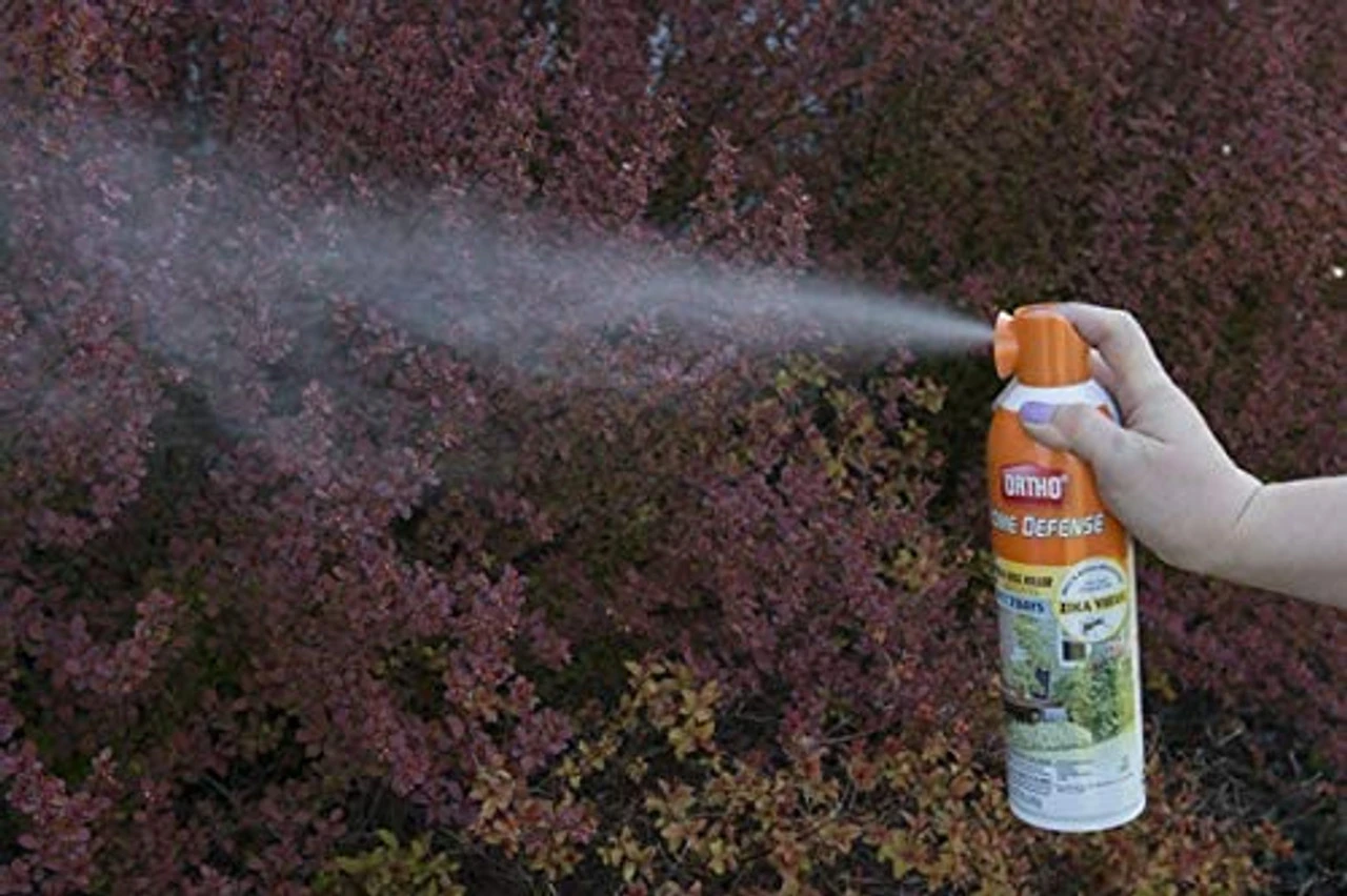 Ortho Home Defense Backyard Mosquito & Bug Killer Area Fogger 5 Ortho Home Defense Backyard Mosquito & Bug Killer Area Fogger - Image 3